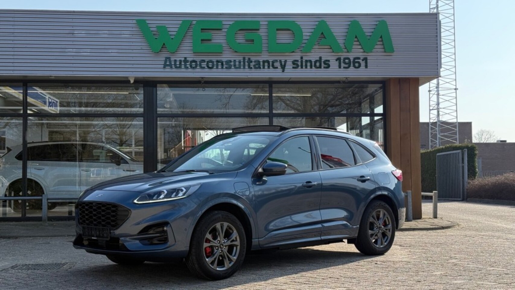 Ford Kuga - 2.5 PHEV ST-LINE X / FULL OPTIONS / 18inch - AutoWereld.nl