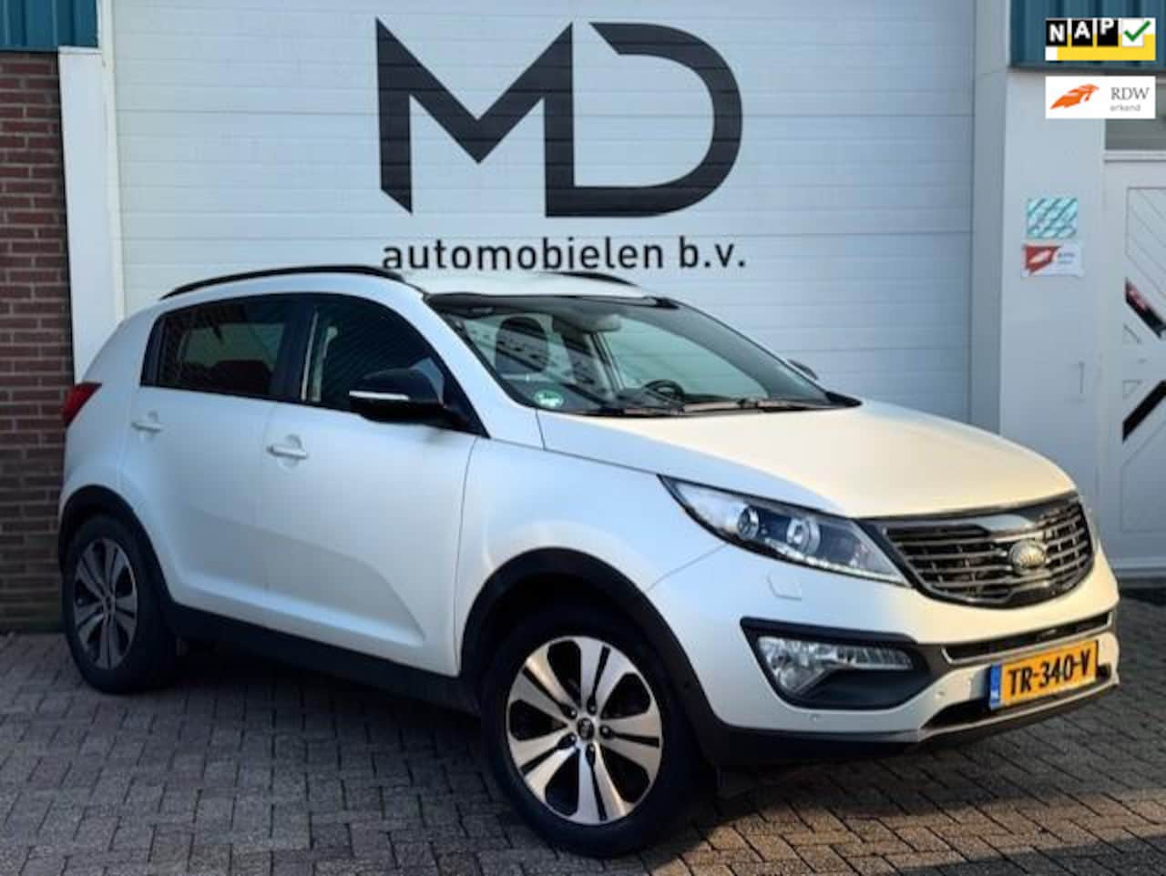 Kia Sportage - 2.0 CRDI X-tra - LED - Xenon - Leder - Trekhaak - AutoWereld.nl