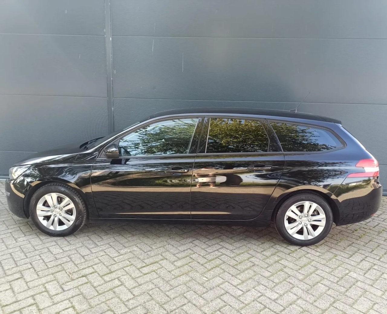 Peugeot 308 SW - 1.6 BlueHDI Blue Lease Pack 1.6 BlueHDI Blue Lease Pack - AutoWereld.nl