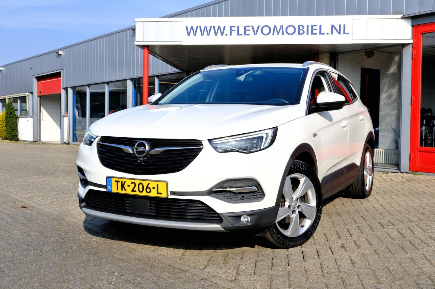 Opel Grandland X - 1.6 CDTi Ultimate Aut. Leder|Cam|Navi|ParkAssist|Navi - AutoWereld.nl