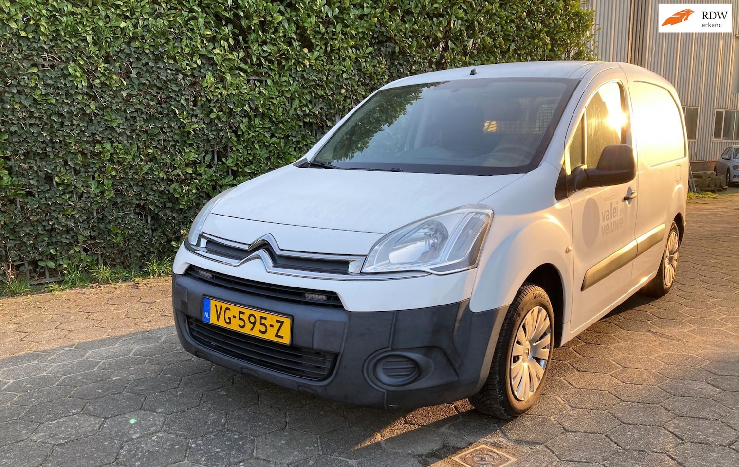 Citroën Berlingo - 1.6 e-HDI 500 Club Economy Airco, Marge auto - AutoWereld.nl