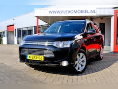 Mitsubishi Outlander - 2.0 PHEV Instyle Aut. Pano|Xenon|1e Eig|Leder|Cam|Navi