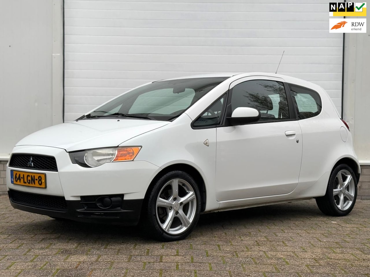 Mitsubishi Colt - 1.1 Edition One 12-2025 APK / Airco NAP Elektrische ramen - AutoWereld.nl