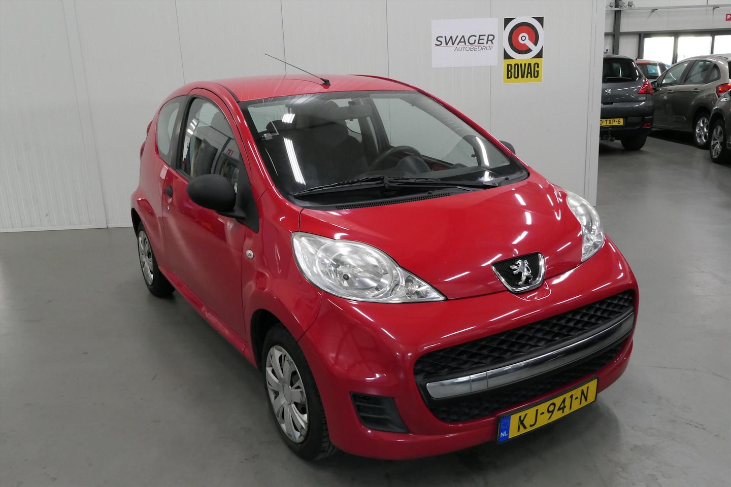 Peugeot 107 - 1.0 12V 68PK 3D XN - AutoWereld.nl