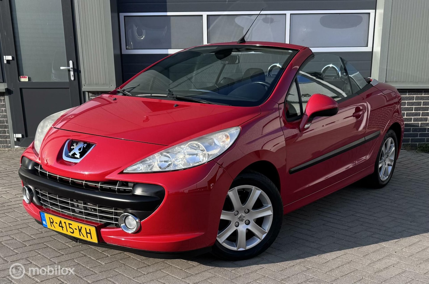 Peugeot 207 CC - 1.6 VTi/ O. HISTORIE/ APK/ AIRCO/ - AutoWereld.nl