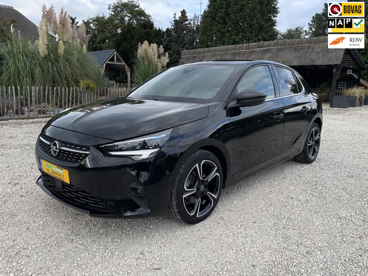 Opel Corsa - 1.2 GS SPORT 101pk Panorama, Stoelverw. Apple carplay - AutoWereld.nl