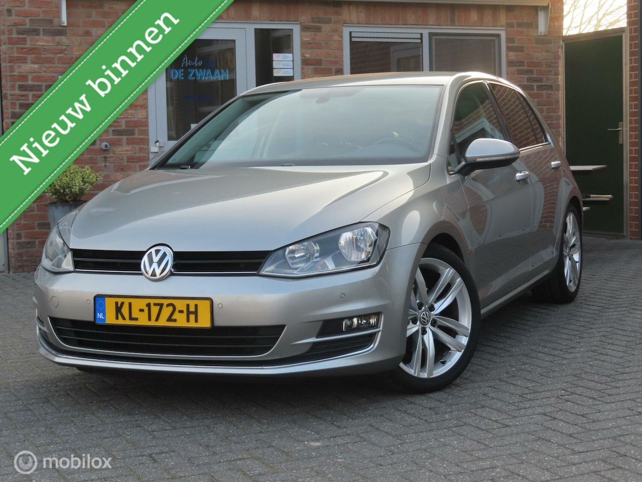 Volkswagen Golf - 1.2 TSI Highline/camera/pdc/18"/led/stoelverw. - AutoWereld.nl