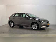 Volkswagen Polo - 1.0 TSI Highline Parkeersensoren Navigatie Stoelverwarming Climate Control