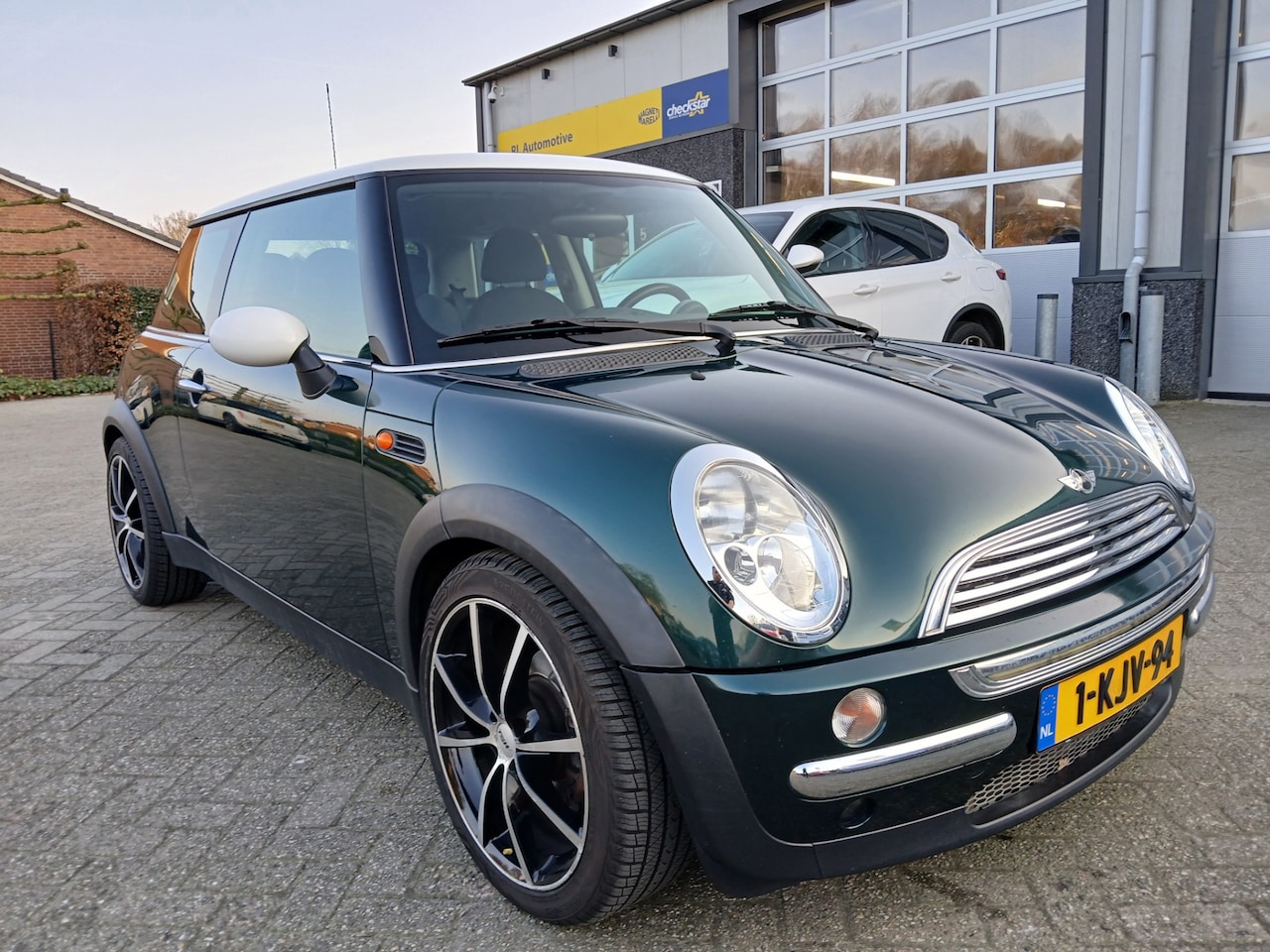 MINI Cooper - Mini 1.6 Pepper - Airco - AutoWereld.nl