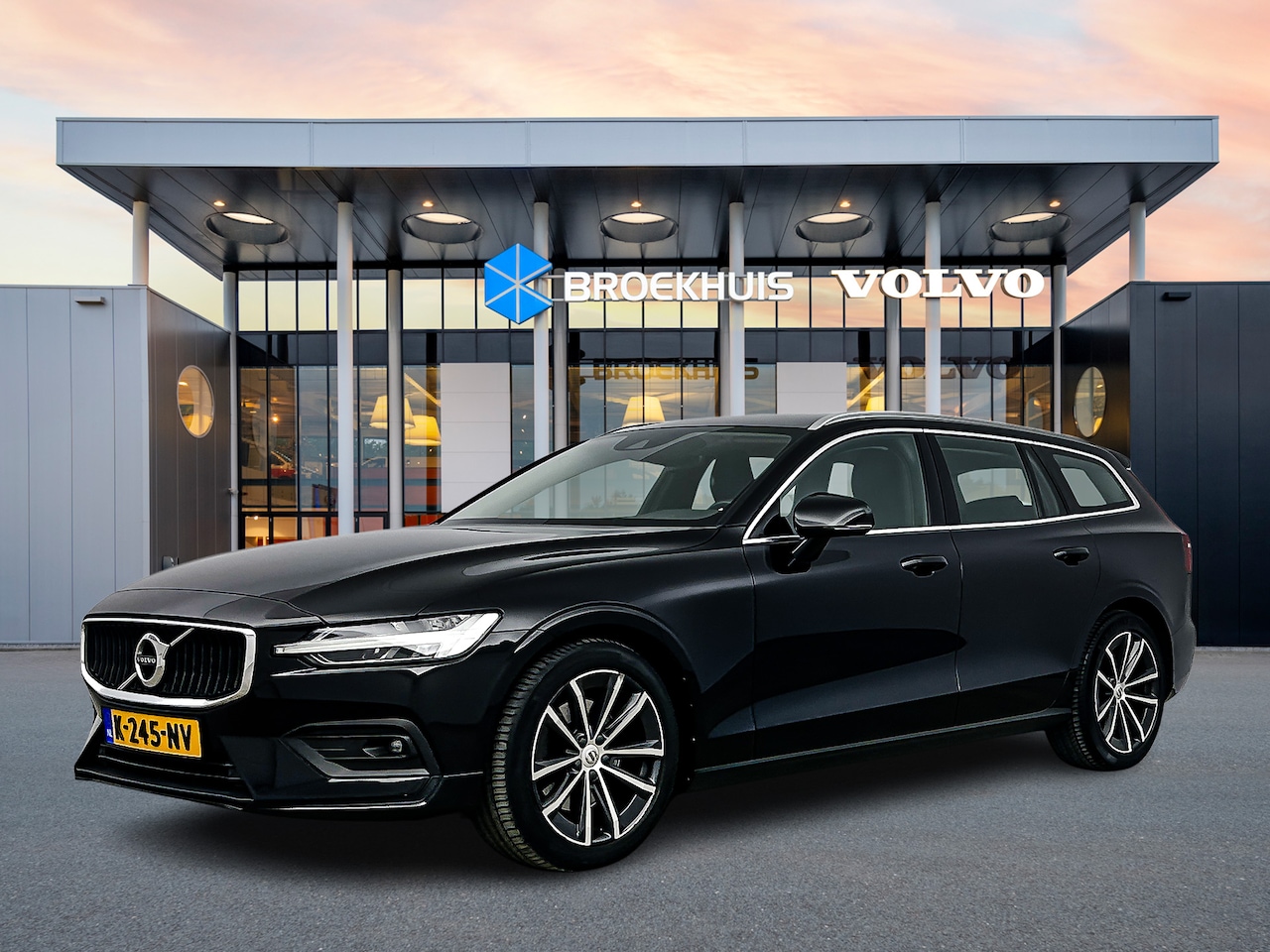 Volvo V60 - B3 Business Pro | 18" | Adaptieve cruise | BLIS | Keyless | Elektr. achterklep | - AutoWereld.nl