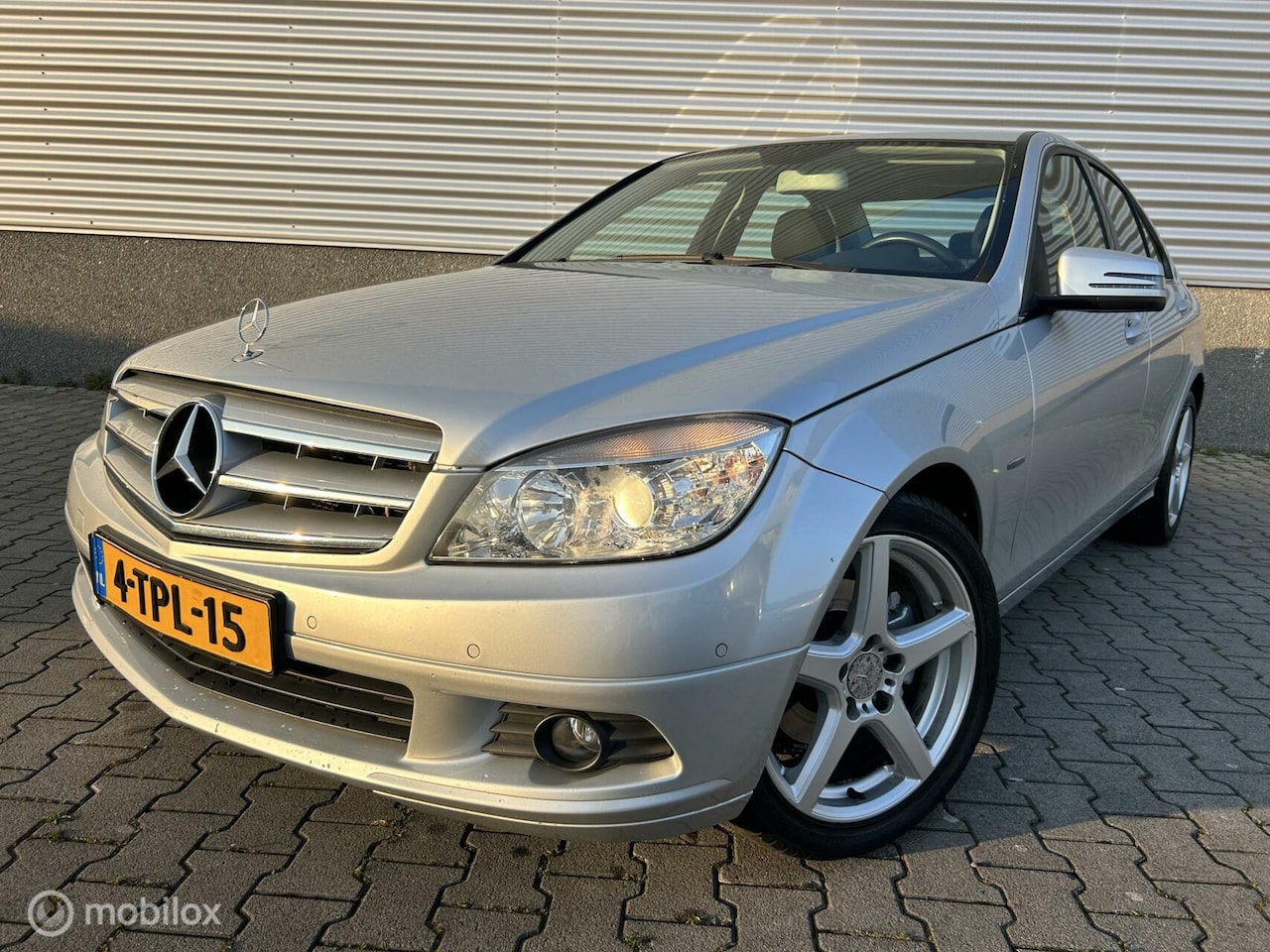 Mercedes-Benz C-klasse - 180 CGI BlueEFFICIENCY 180 CGI BlueEFFICIENCY - AutoWereld.nl