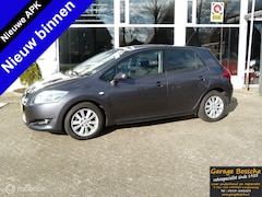 Toyota Auris - 1.6-16V Luna Business