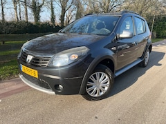 Dacia Sandero Stepway - 1.6 APK tm Maart 2026