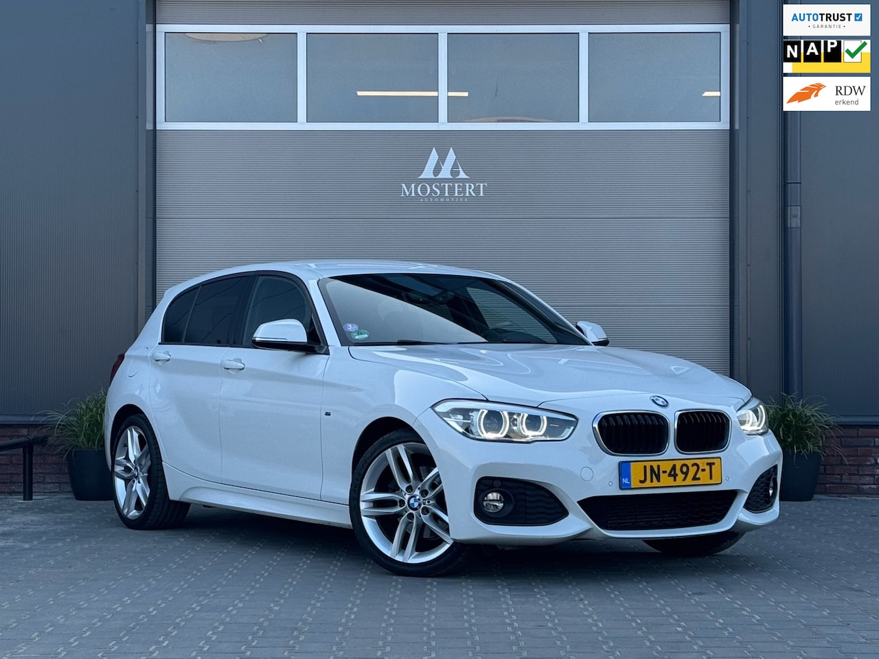 BMW 1-serie - 120i/177pk M-Sport Automaat|2015|LCI|Navi|LED|Cruise|Stoelverw.|PDC|18"LMV - AutoWereld.nl