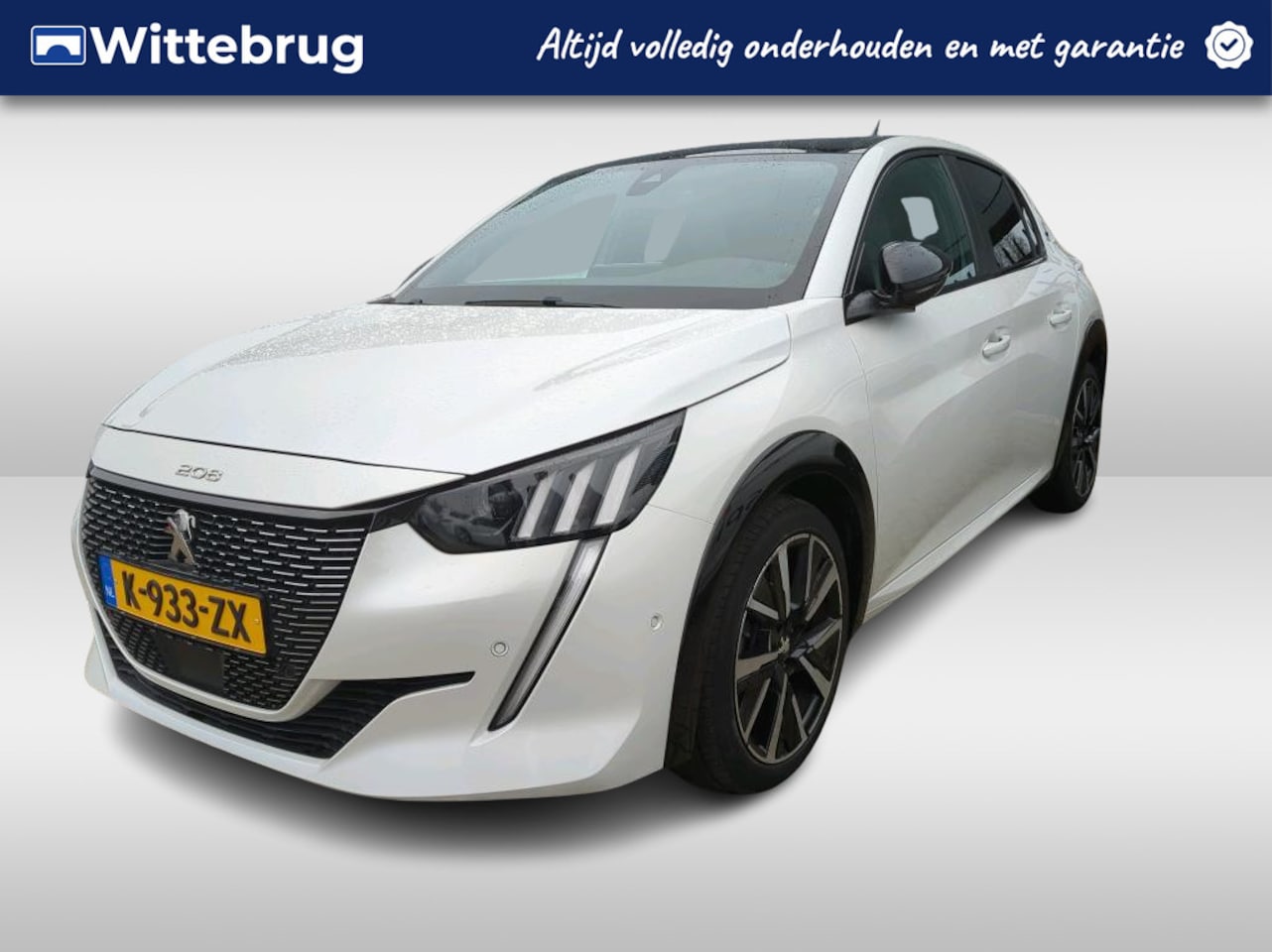 Peugeot 208 - 1.2 PureTech GT Pack Automaat | Panoramadak | Verwarmde voorstoelen | Anti dodehoeksensor - AutoWereld.nl