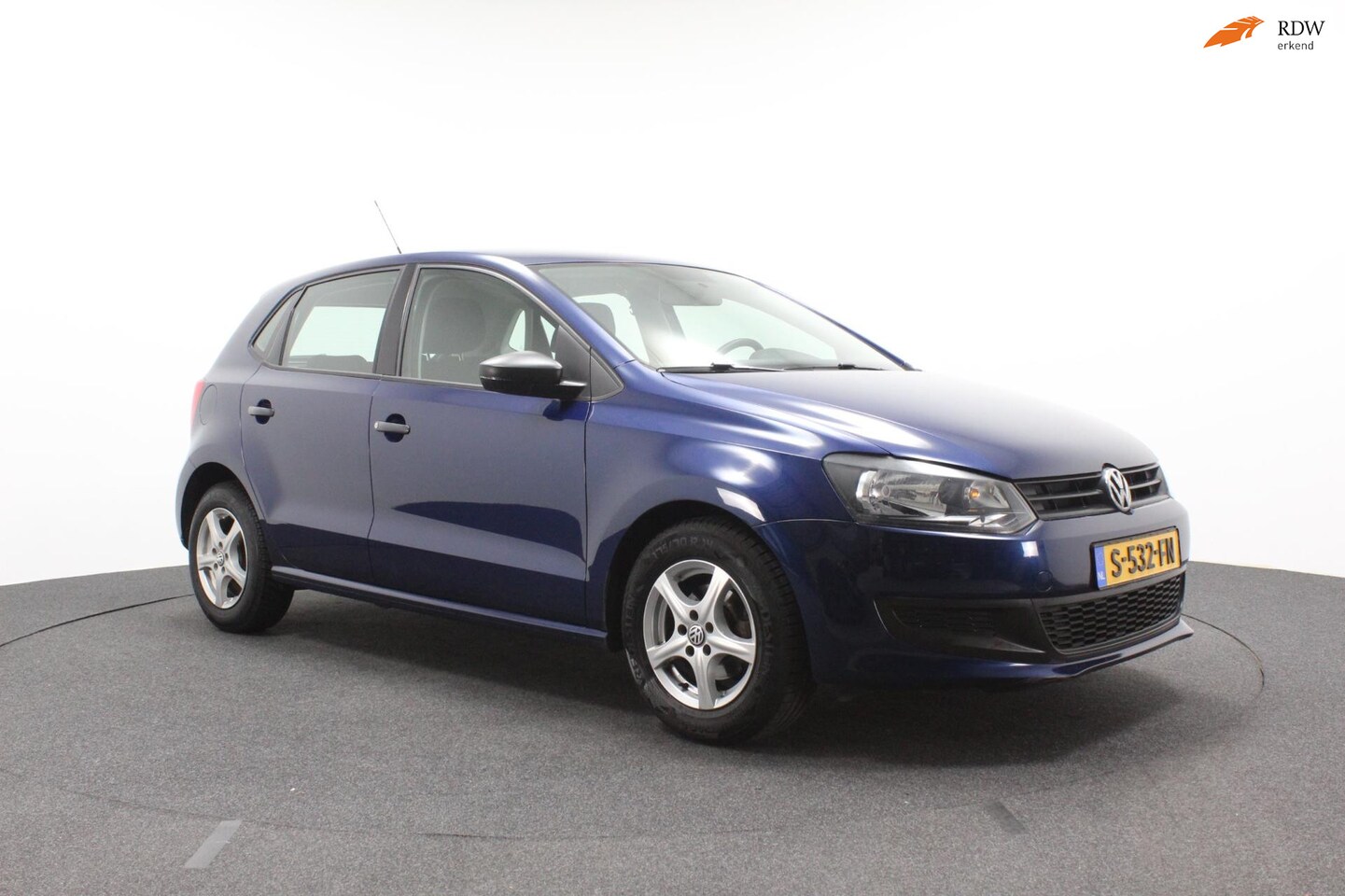 Volkswagen Polo - 1.2 Easyline | Airco | Sportvelgen | 5-deurs | Elektrische ramen - AutoWereld.nl