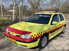 Volkswagen Golf - 1.6-16V Trendline