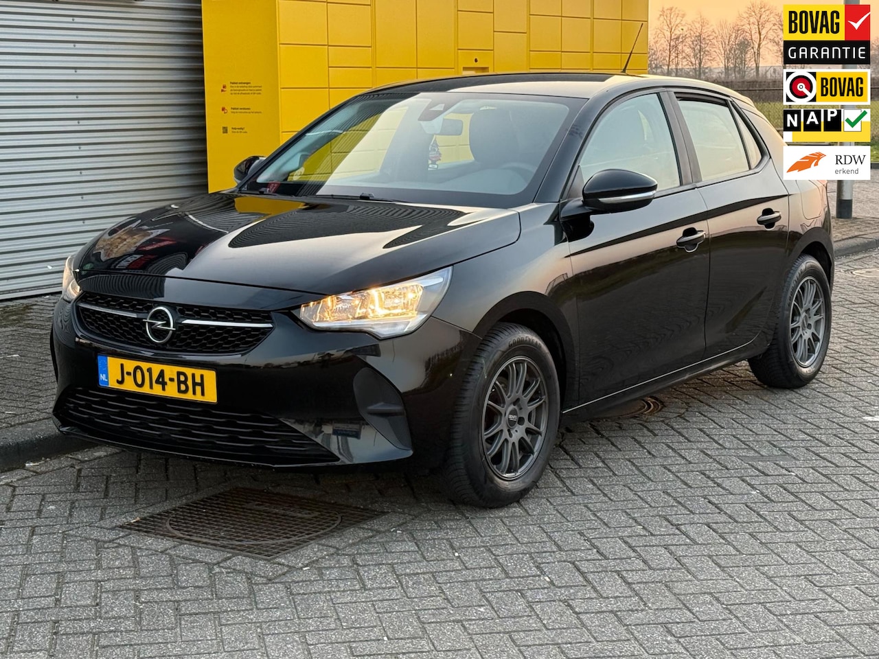 Opel Corsa - 1.2 Edition Bj 2020 Navi CarPlay Lane-Assist Nette auto - AutoWereld.nl