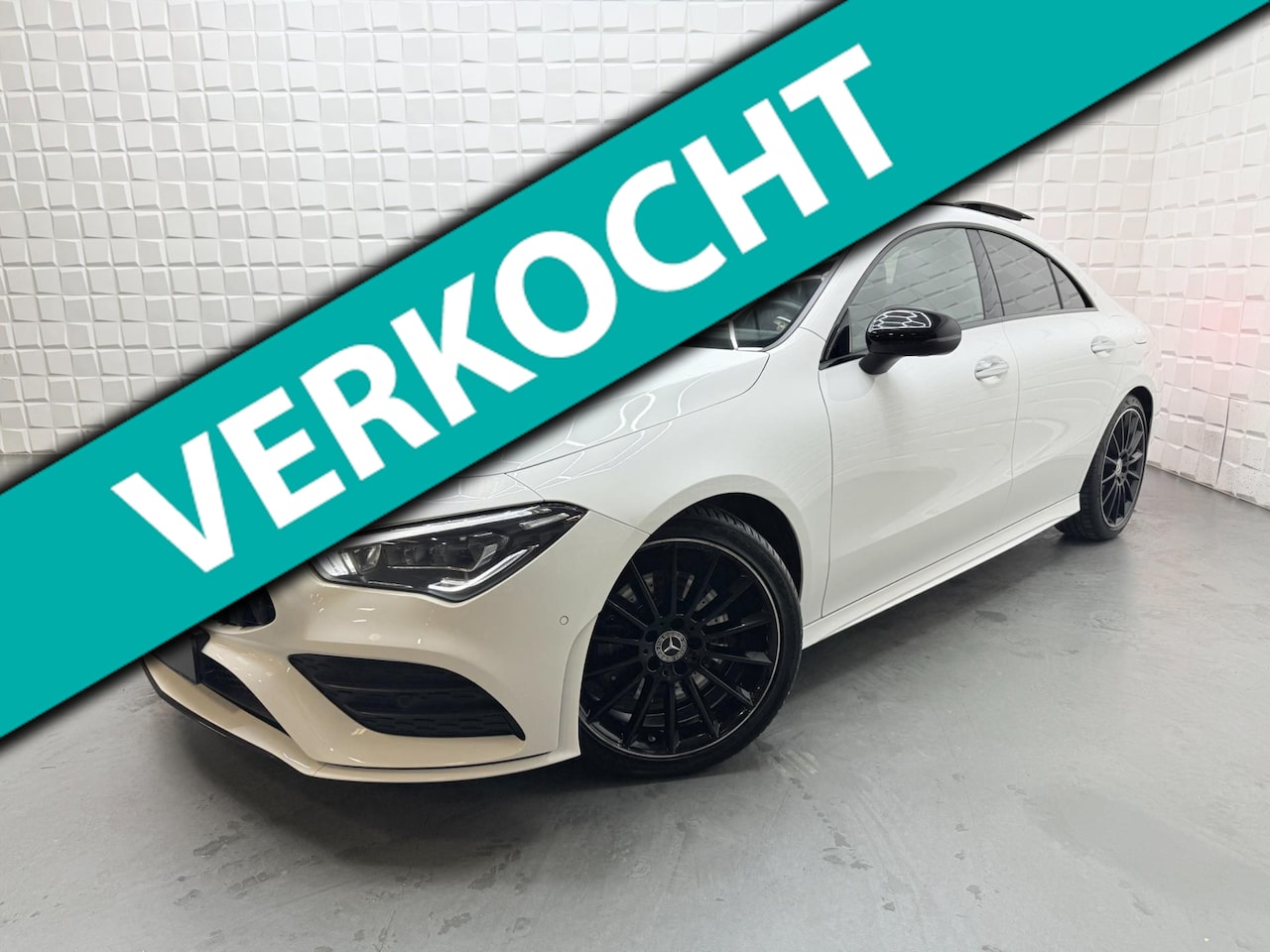 Mercedes-Benz CLA-Klasse - 200 AMG NIGHT PANO SFEER CAM - AutoWereld.nl