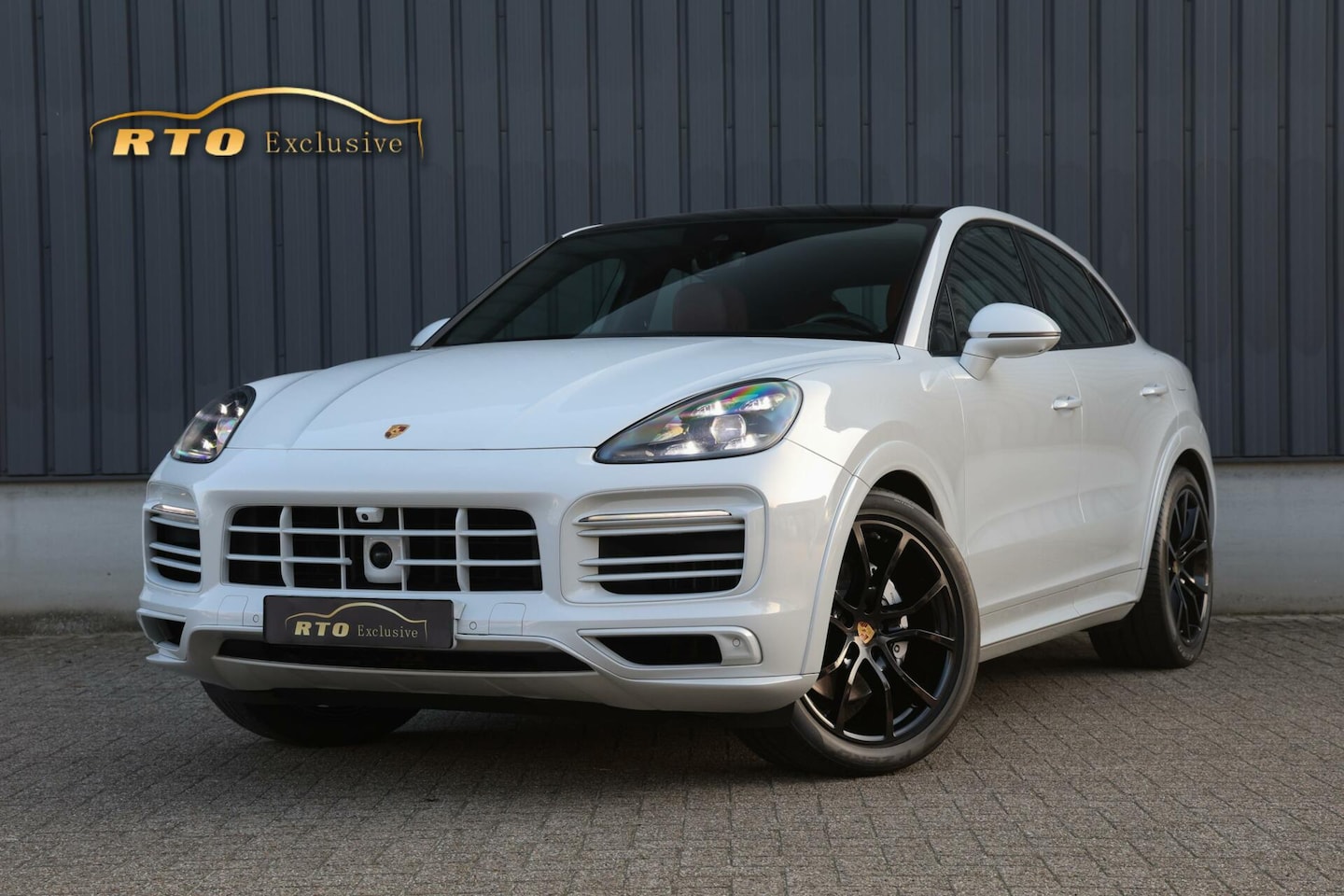 Porsche Cayenne Coupé - 3.0 E-Hybrid|ACC|Chrono|Pano|Sportdes. - AutoWereld.nl