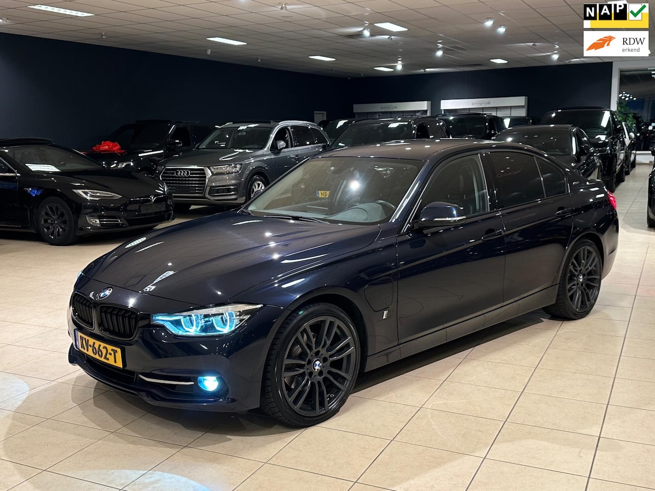 BMW 3-serie - 330e High Exe. NAP Dealer Auto Facelift Leder LED - AutoWereld.nl