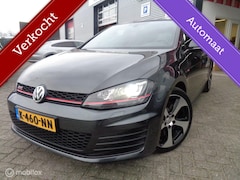 Volkswagen Golf - 2.0 TSI GTI Performance/DSG/Airco/Ecc/Navi/Carplay/18''Lm/Key Less/230pk/Nieuwstaat/Dynaud