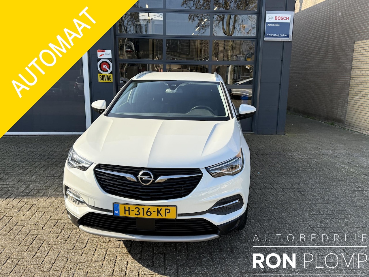 Opel Grandland X - 1.2 Turbo Innovation Automaat / Airco/ Navigatie/ Camera/ Cruise/ PDC/ LED/ Apple carplay/ - AutoWereld.nl