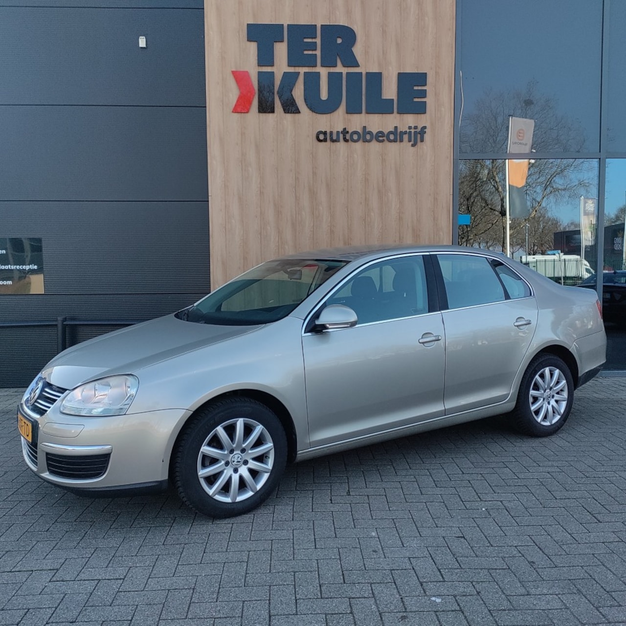 Volkswagen Jetta - 1.6 Business ed. 2007 - AutoWereld.nl