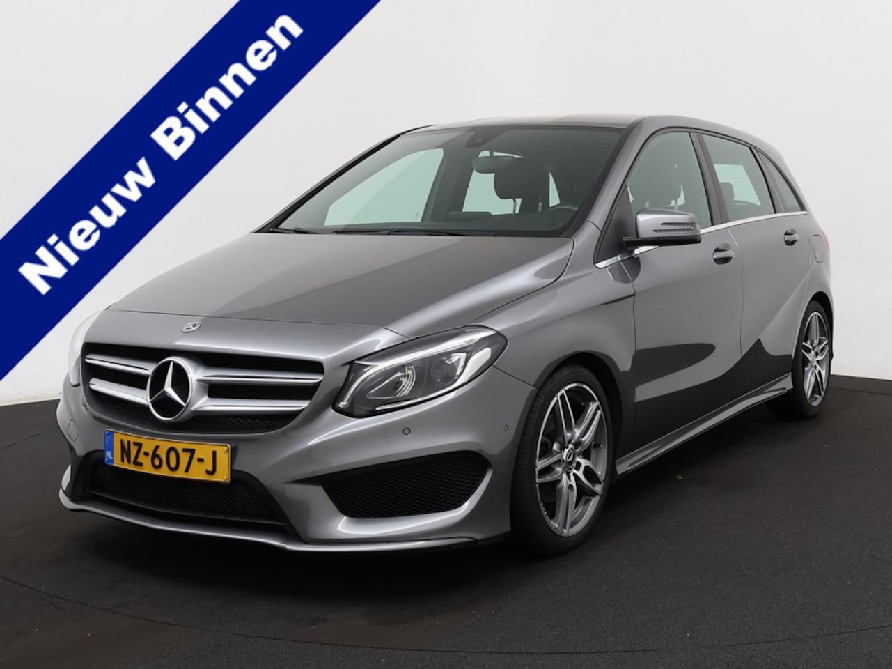 Mercedes-Benz B-klasse - 180 Business Solution AMG | Org.NL | Winterpakket |  05-2017 55.138 KM - AutoWereld.nl