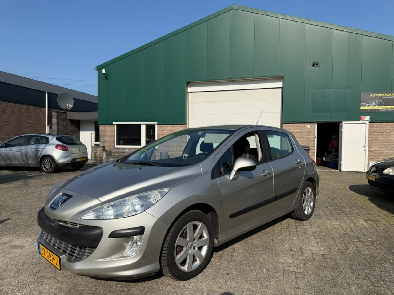 Peugeot 308 - 1.6 VTi AUT Airco Cruise Trekhaak NWE APK - AutoWereld.nl