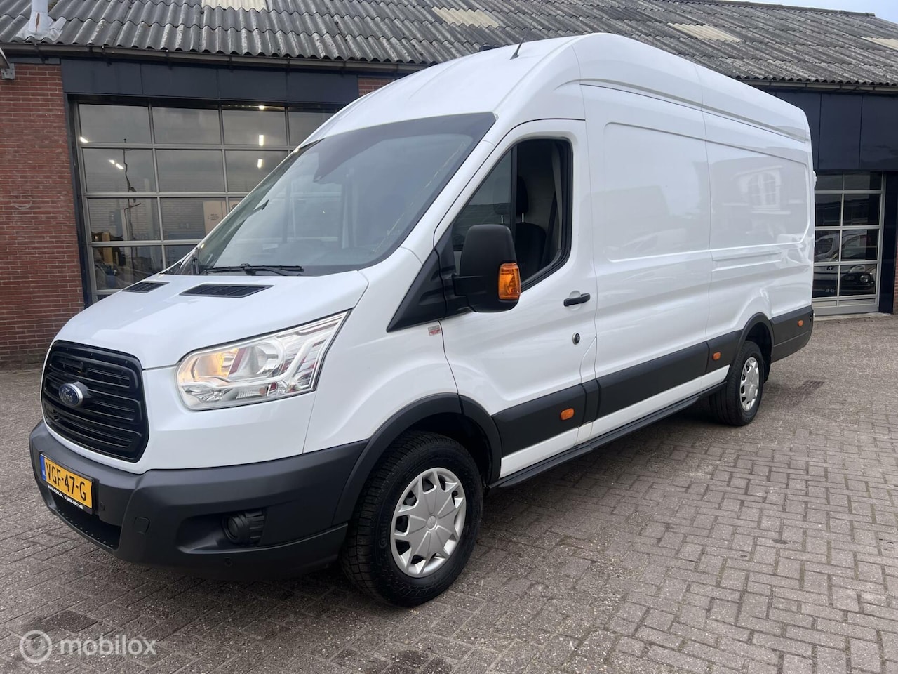 Ford Transit - 350 2.0 TDCI L3H3 DC Trend 350 2.0 TDCI L3H3 DC Trend - AutoWereld.nl