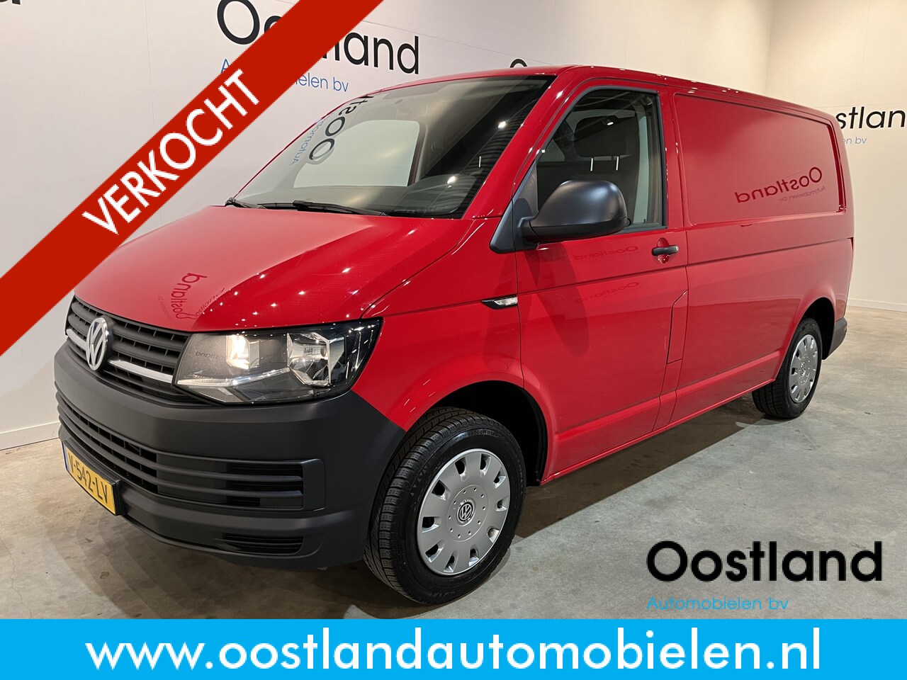 Volkswagen Transporter - 2.0 TDI L1H1 / Euro 6 / Airco / Cruise Control / Achterklep  / BPM VRIJ !! - AutoWereld.nl