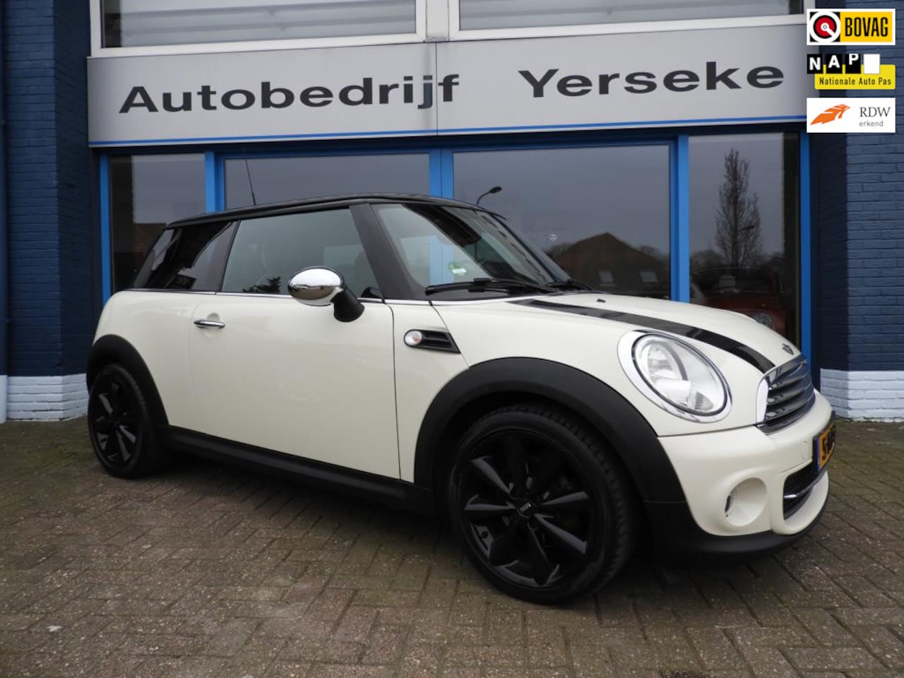 MINI Cooper - Mini 1.6 Westminster - AutoWereld.nl