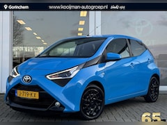 Toyota Aygo - 1.0 VVT-i x-play | Navi | Cruise Control | Trekhaak | Parkeersensoren | Camera | Supercomp