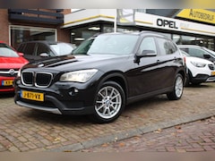 BMW X1 - SDRIVE 18I 150PK Automaat + 17"/ Airco/ Stoelverwarming/ Trekhaak