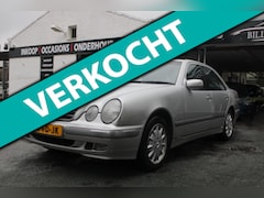 Mercedes-Benz E-klasse - 280 Avantgarde /NL Geleverd / AUTOMAAT / Airco / CruiseControl /