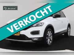 Volkswagen T-Roc - 1.5 TSI Sport Business R Automaat (NAVIGATIE, CAMERA, CARPLAY, PDC, STOELVERWARMING, GOED