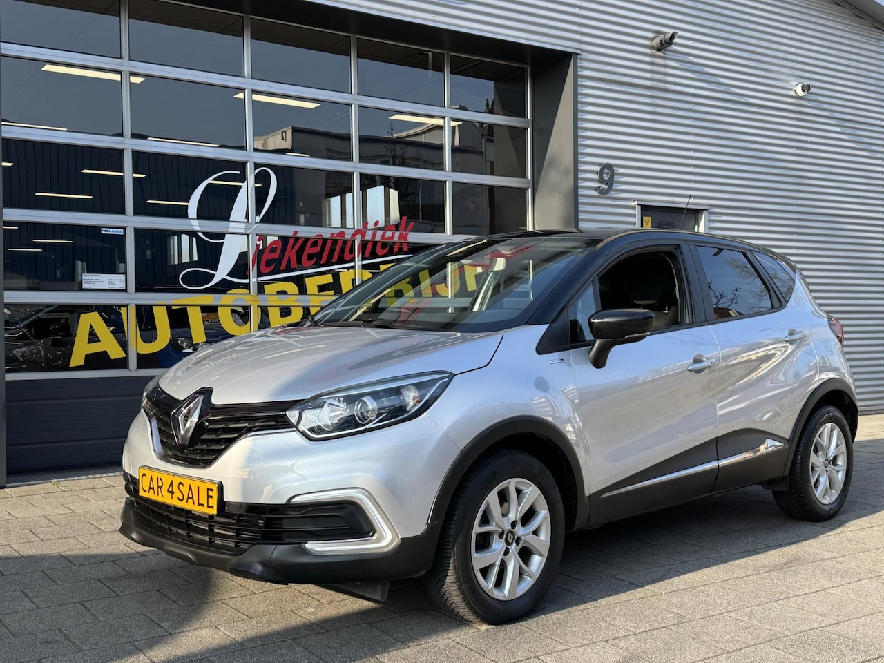 Renault Captur - 0.9 TCe Limited - Navigatie I Airco I PDC I Cruise control I Sport velgen I LED I Dealer o - AutoWereld.nl