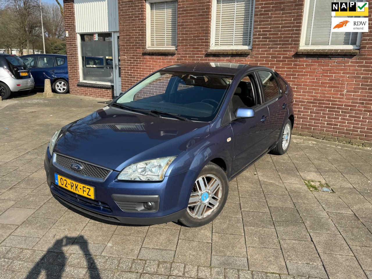 Ford Focus - 1.6-16V Ghia 1.6-16V Ghia - AutoWereld.nl