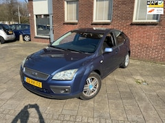 Ford Focus - 1.6-16V Ghia