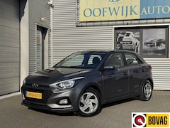 Hyundai i20 - 1.2 i-Drive Cool Airco CarPlay Camera Trekhaak