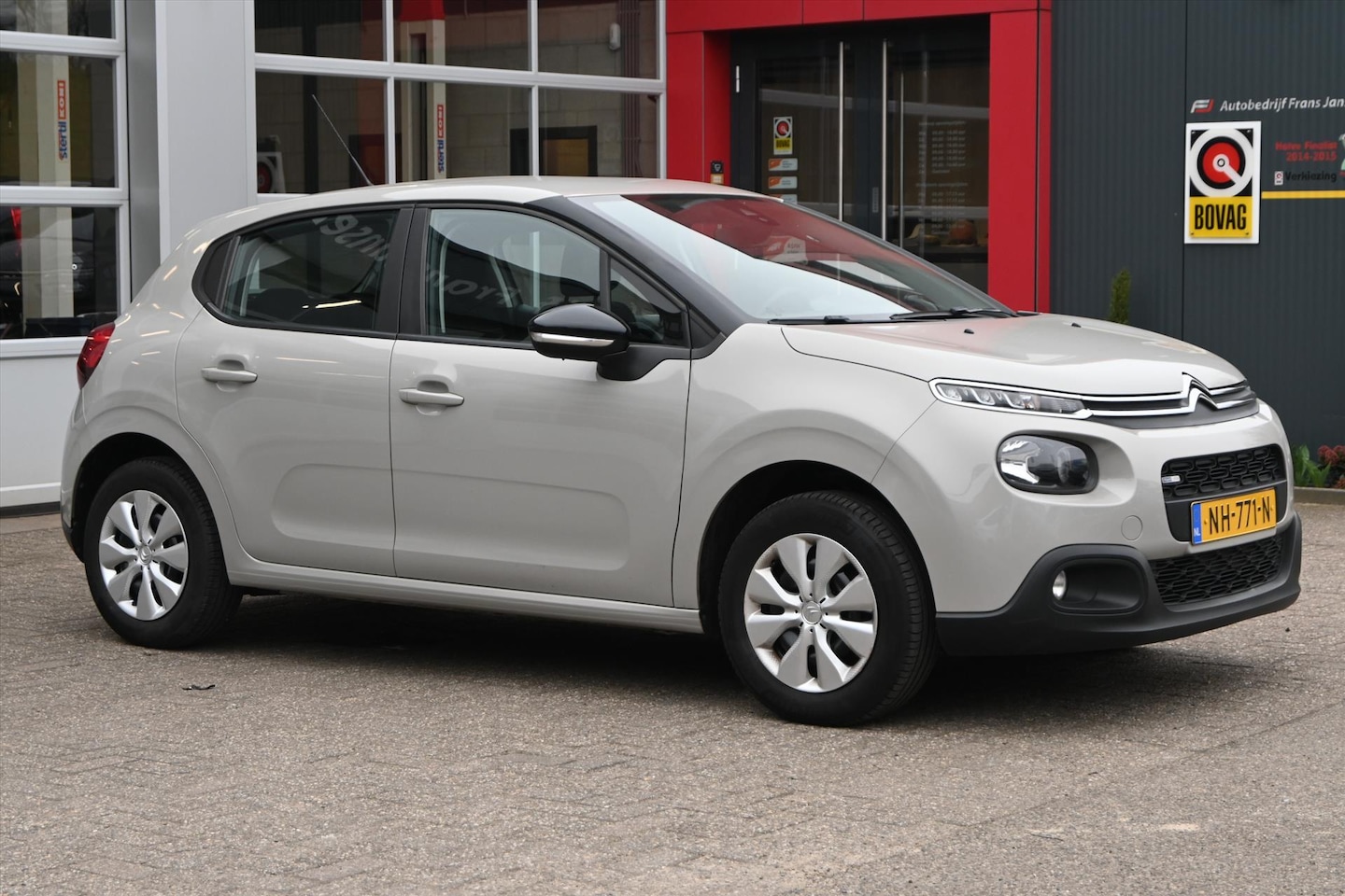 Citroën C3 - 1.2 82pk Feel | 1e-Eigenaar | Trekhaak | Airco | Cruise - AutoWereld.nl