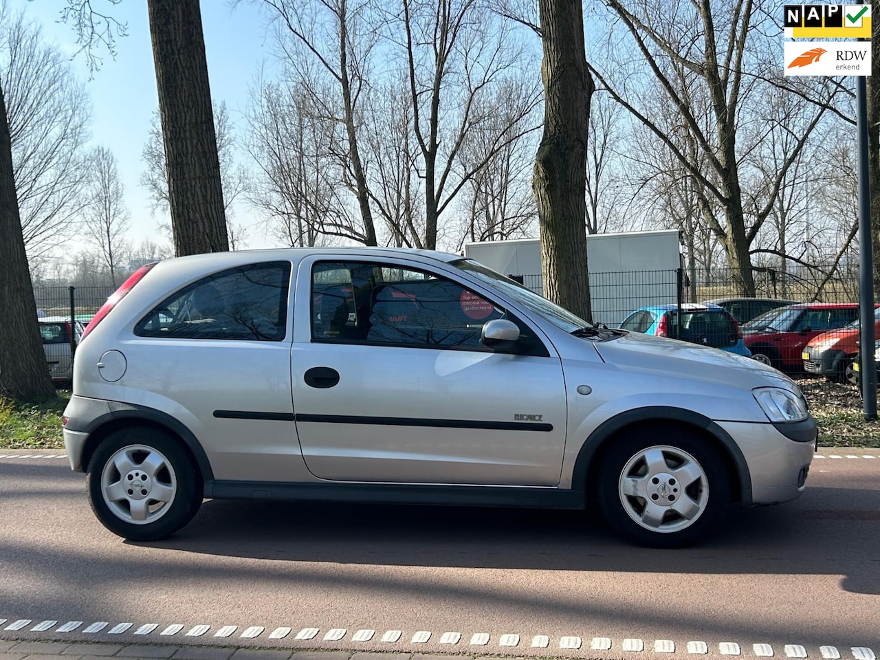 Opel Corsa - 1.4-16V Elegance AUTOMAAT!AIRCO!APK!KOOPJE! - AutoWereld.nl