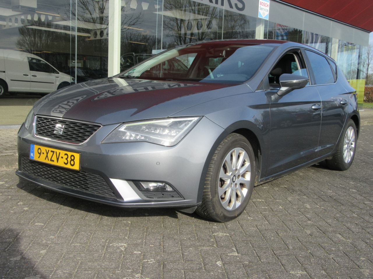 Seat Leon - 1.6 TDI Limited Edition II LEDER, NAVI ,PDC (occasion) - AutoWereld.nl