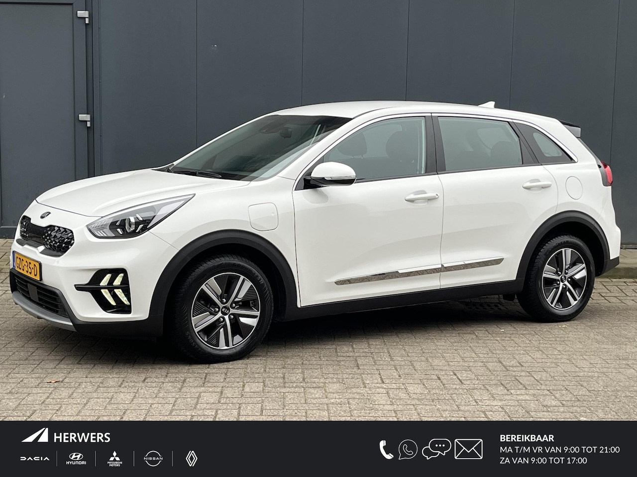 Kia Niro - 1.6 GDi PHEV DynamicLine Automaat / Adaptieve CC / Navigatie via Apple Carplay Android / 1 - AutoWereld.nl