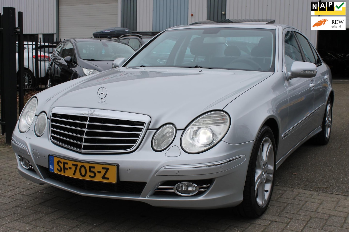 Mercedes-Benz E-klasse - 320 CDI Avantgarde 100% optie's Nieuwstaat!! - AutoWereld.nl