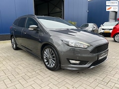 Ford Focus - 1.0 EcoBoost ST Line Business 140PK / CARPLAY / PDC / NAVI / STOELVERWARMING / PARKING / S