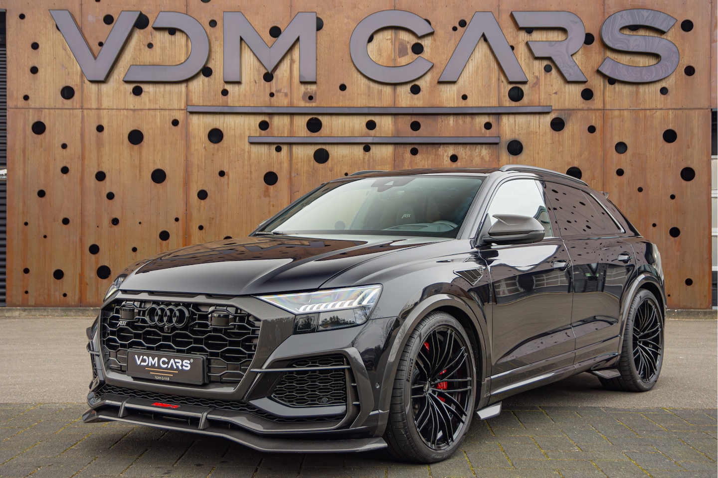 Audi Q8 - 4.0 TFSI RS Q8 quattro | RSQ8-R | ABT | 1 of 125 | CARBON | 740 PK | MASSAGE | B&O | HUD | - AutoWereld.nl