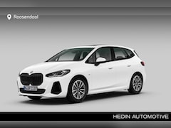 BMW 2-serie Active Tourer - 220i M-Sport 220i | Panoramadak | Stoelverwarming | Trekhaak | Camera |