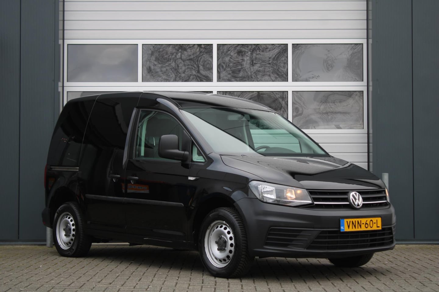 Volkswagen Caddy - 2.0 TDI L1H1 BMT Trendline Airco/Cruise/Bluetooth/Schuifdeur/Elek.Ramen/C.V./Radio.AUX.USB - AutoWereld.nl